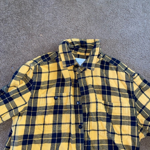 American Eagle yellow checkered Flannel Size L Excellent condition - Picture 2 of 3